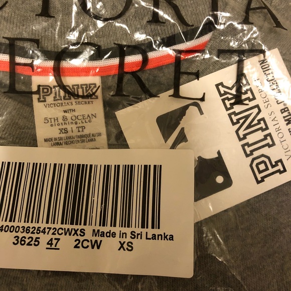 NEW!! VS Pink SF Giants Campus Crew Sweater - Picture 3 of 4